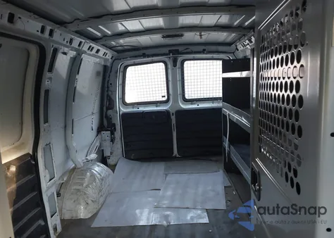 2010 Chevrolet Express 2500 Work Van z USA, uszkodzony, nr VIN 1GCZGFBA8A1154849